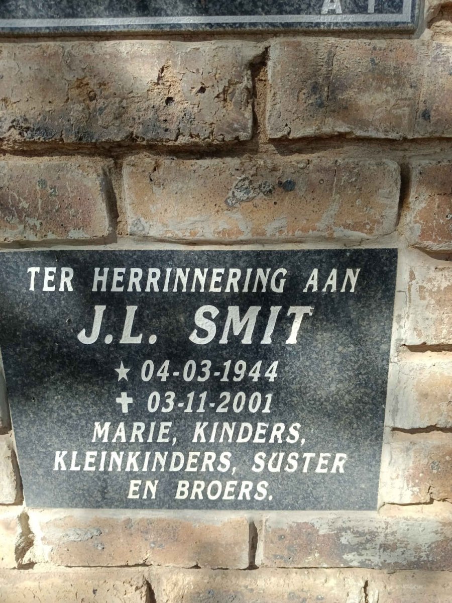 SMIT J.L. 1944-2001