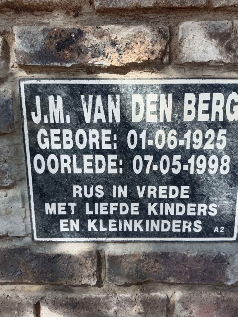 BERG J.M., van den 1925-1998