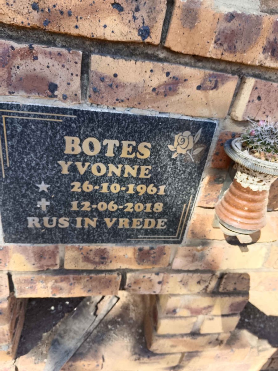 BOTES Yvonne 1961-2018