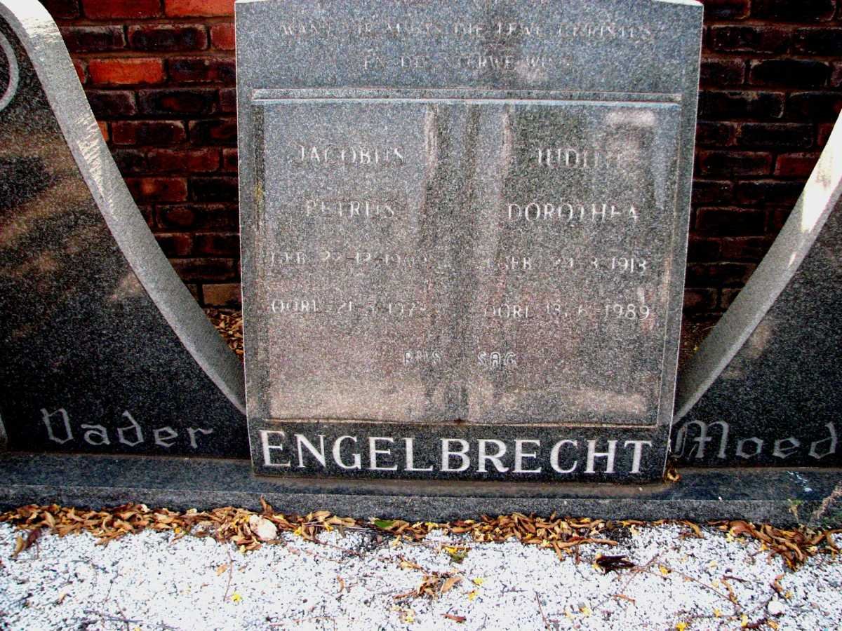 ENGELBRECHT Jacobus Petrus ?-? &amp; Judith Dorothea 1913-1989