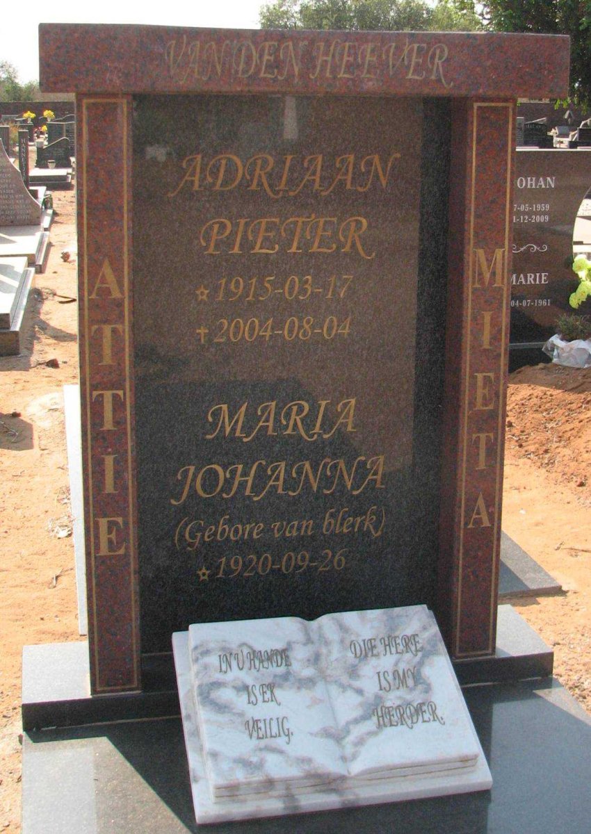 HEEVER Adriaan Pieter, van den 1915-2004 &amp; Maria Johanna VAN BLERK 1920-