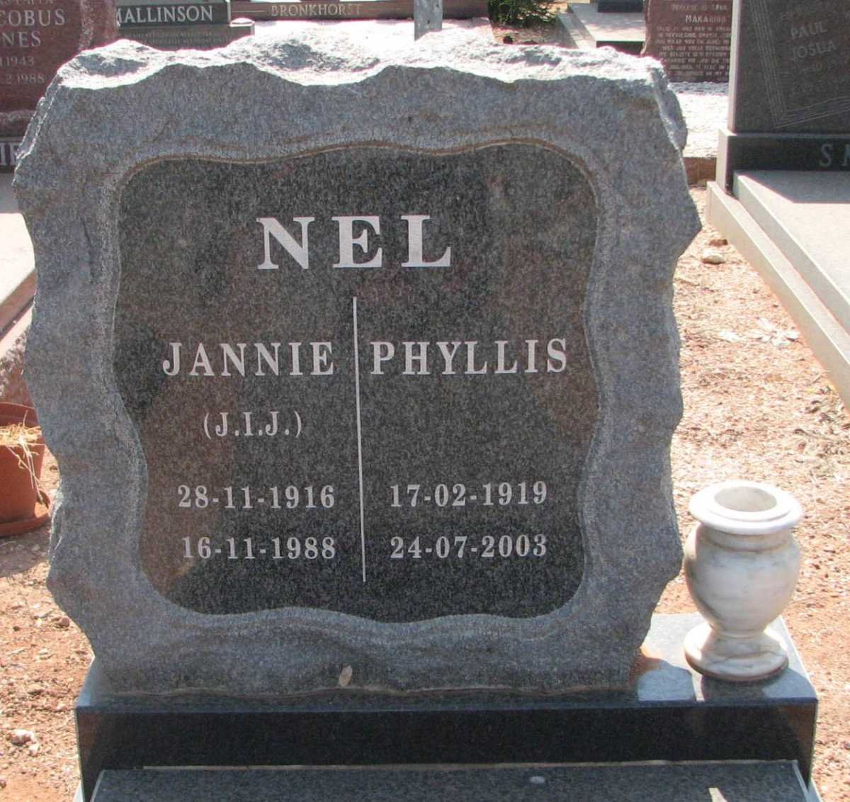 NEL J.I.J. 1916-1988 &amp; Phyllis 1919-2003