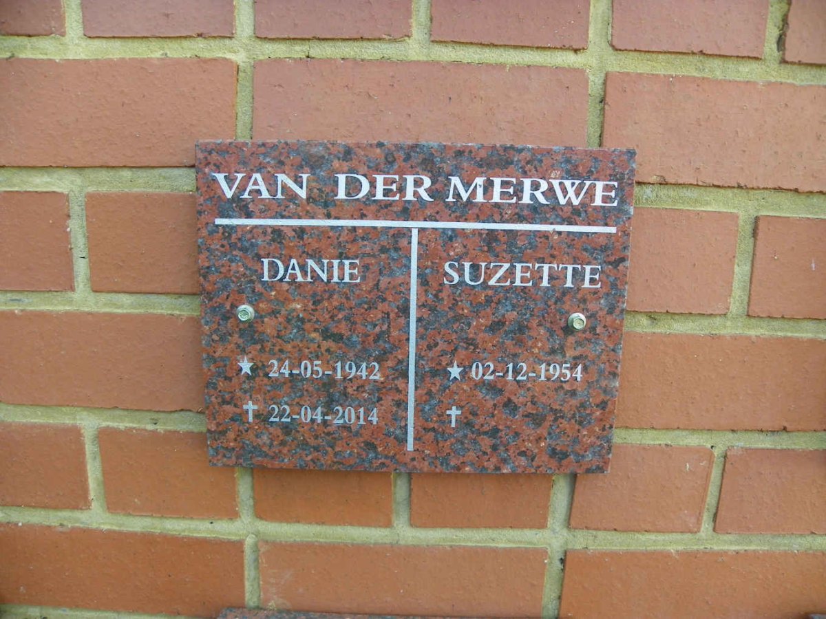 MERWE Danie, van der 1942-2014 &amp; Suzette 1954-