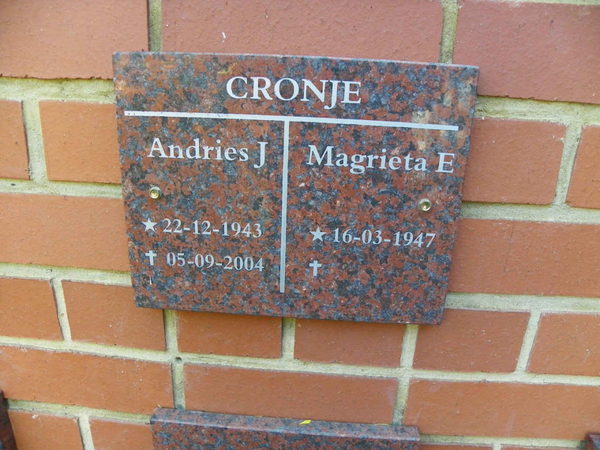 CRONJE Andries J. 1943-2004 &amp; Magrieta E. 1947-