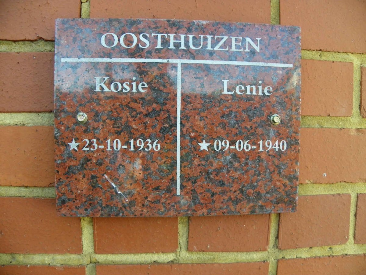 OOSTHUIZEN Kosie 1936- &amp; Lenie 1940-