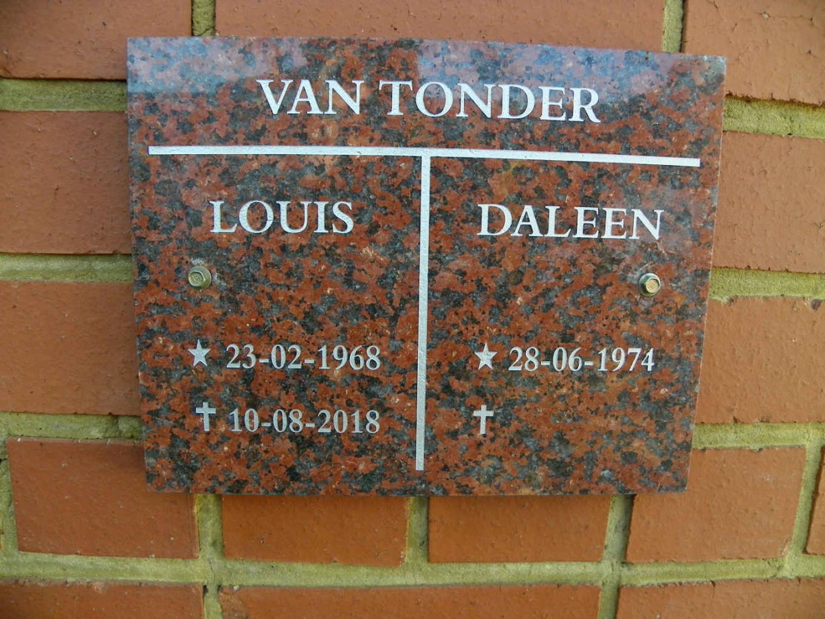 TONDER Louis, van 1968-2018 &amp; Daleen 1974-