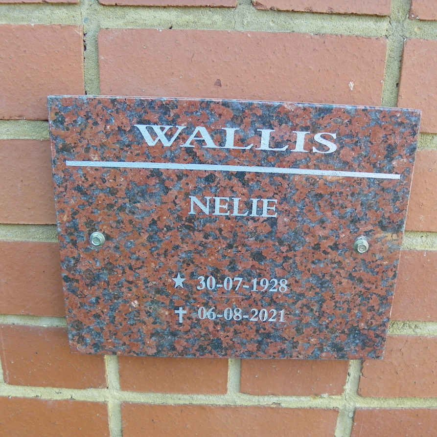 WALLIS Nelie 1928-2021