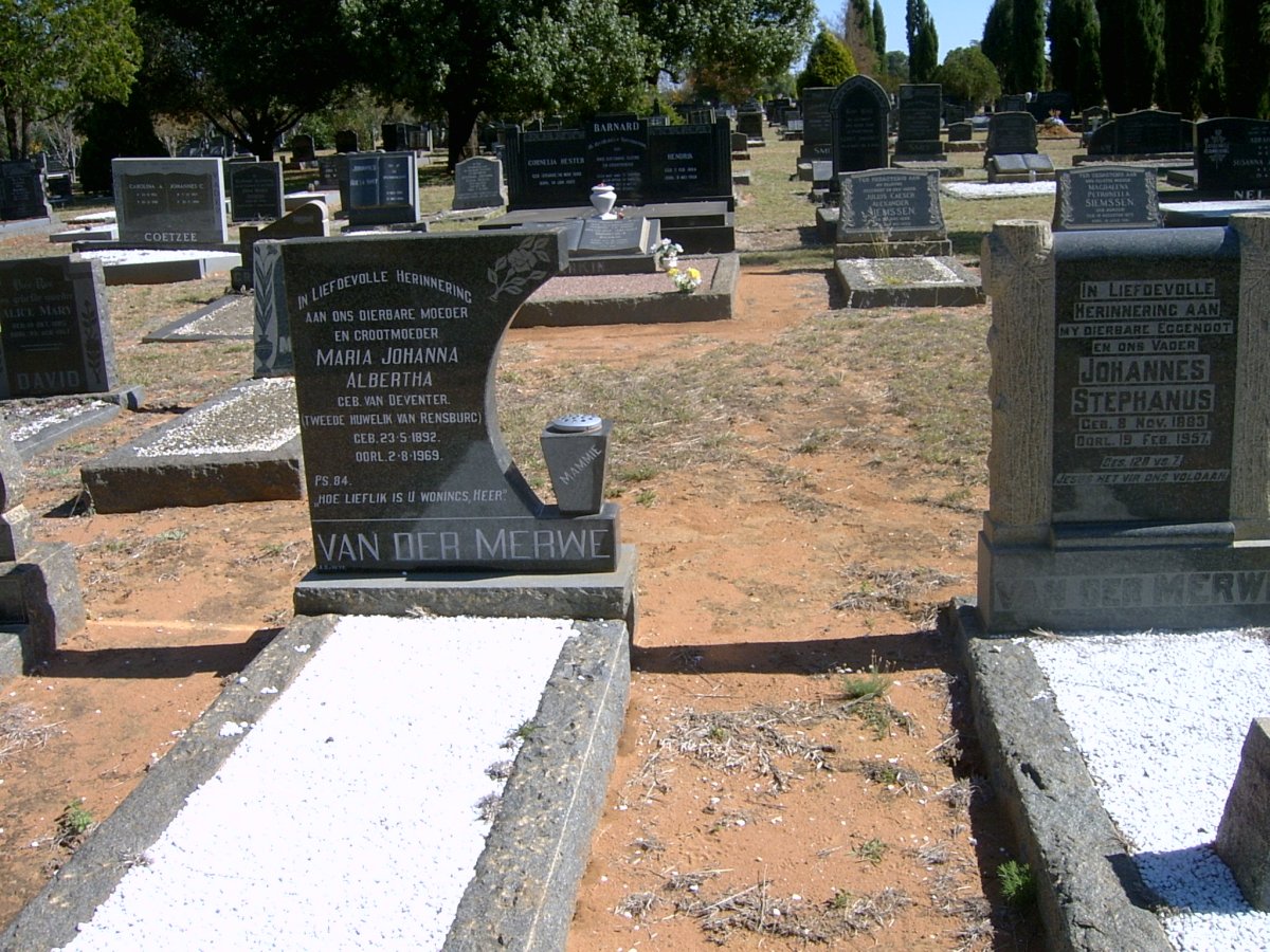 MERWE Johannes Stephanus, van der 1883-1957 &amp; Maria Johanna Albertha VAN RENSBURG nee VAN DEVENTER 1892-1969