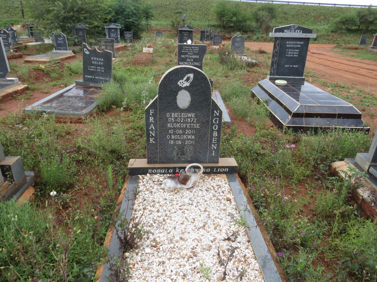 NGOBENI Frank 1972-2011