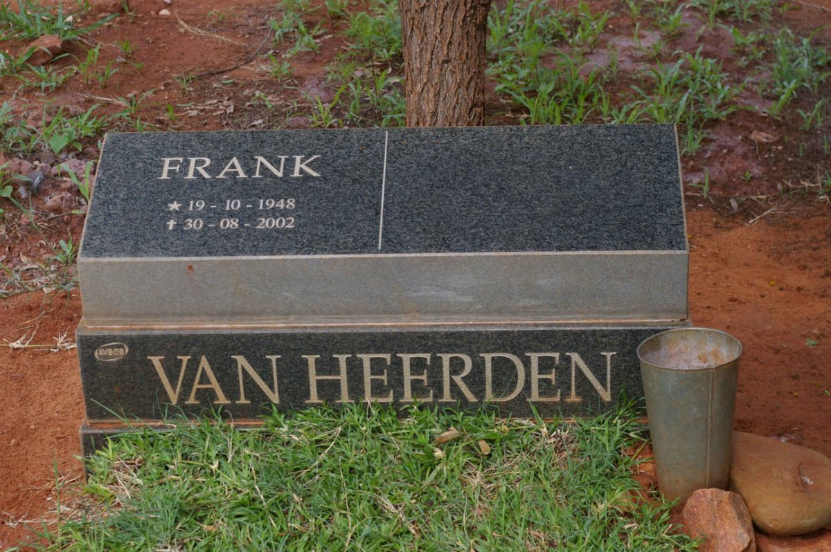HEERDEN Frank, van 1948-2002