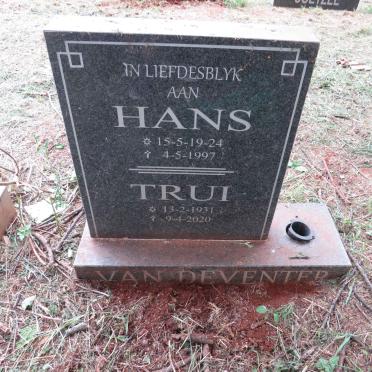 DEVENTER Hans, van 1924-1997 & Trui 1931-2020