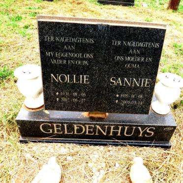 GELDENHUYS Nollie 1931-2002 & Sannie 1935-2009