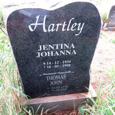 HARTLEY Thomas John 1928-2009 & Jentina Johanna 1934-1998