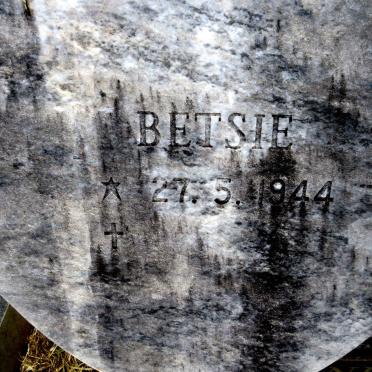 MCKNIGHT Steven Gordon 1938-1988 & Betsie 1944- _3