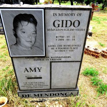 MENDONCA Joao Leovigildo Vieira, de 1940-2004 & Amy 1941-