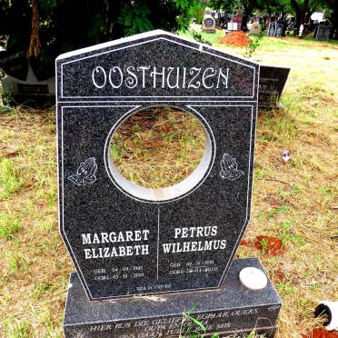 OOSTHUIZEN Petrus Wilhelmus 1936-2010 & Margaret Elizabeth 1945-2005