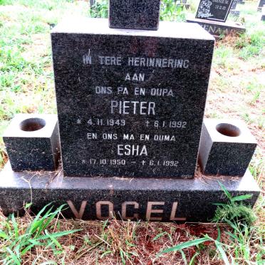 VOGEL Pieter 1949-1992 & Esha 1950-1992