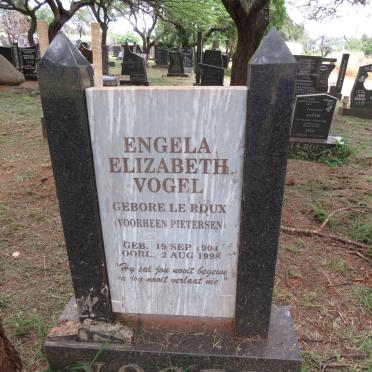VOGEL Engela Elizabeth voorheen PIETERSEN nee LE ROUX 1904-1998