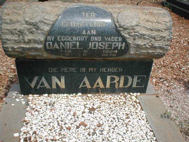 AARDE Daniel Joseph, van 1924-1975