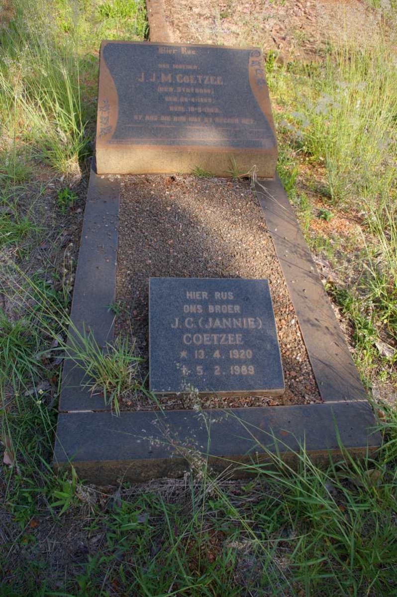 COETZEE J.J.M. nee STRYDOM 1889-1963 :: COETZEE J.C. 1920-1989 _1