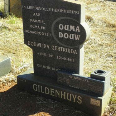 GILDENHUYS Douwlina Gertruida 1905-1999 :: GILDENHUYS Burger Christiaan 1896-1955 :: GILDENHUYS Johan Christiaan 1910-1934