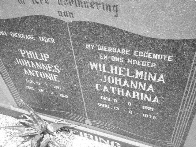 MEIRING Philip Johannes Antonie 1915-1982 &amp; Wilhelmina Johanna Catharina