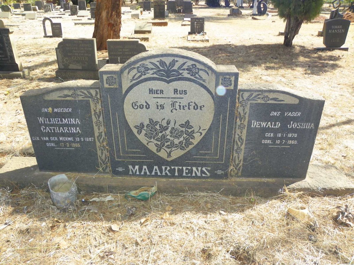 MAARTENS Dewald Joshua 1870-1960 & Wilhelmina Catharina VAN DER MERWE 1887-1965