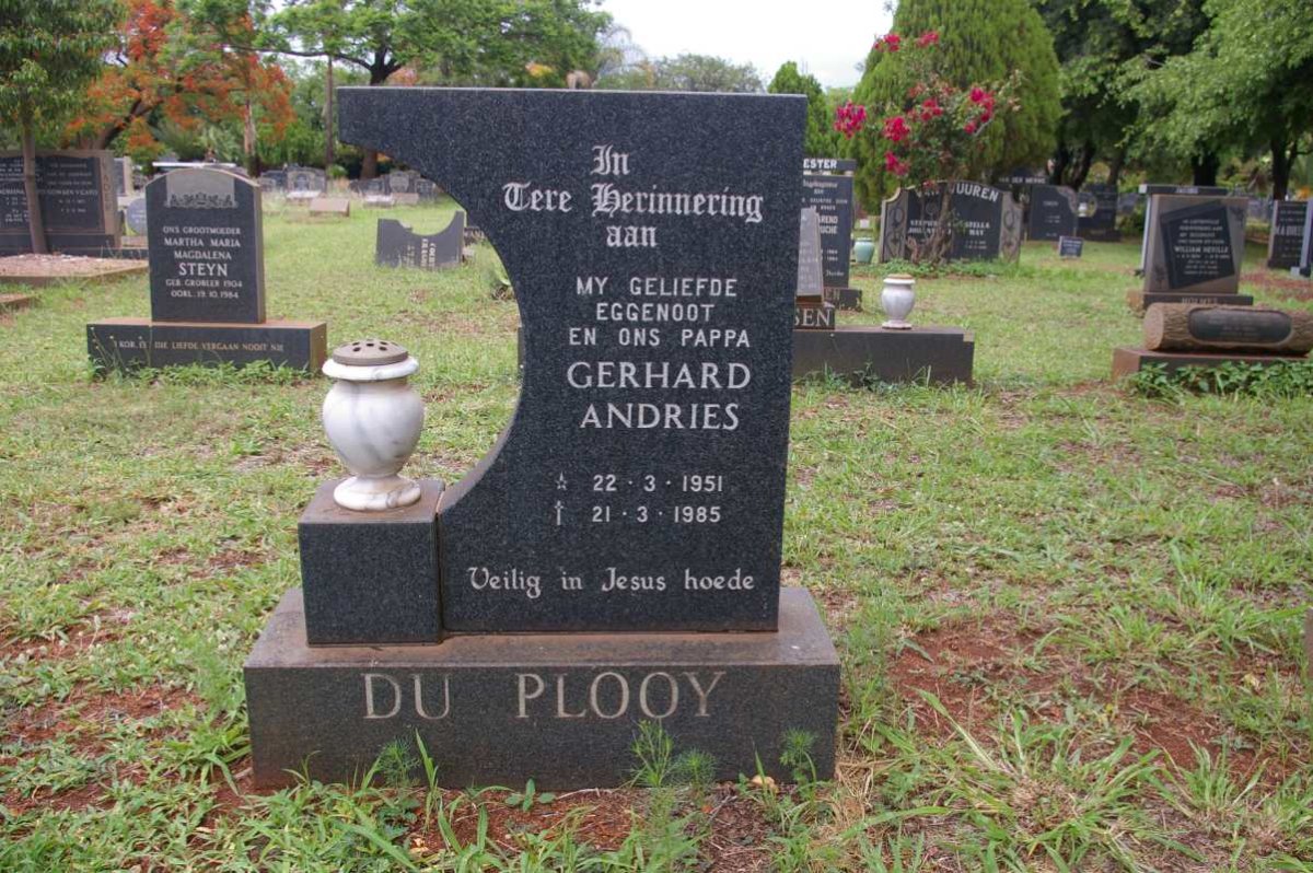 PLOOY Gerhard Andries, du 1951-1985