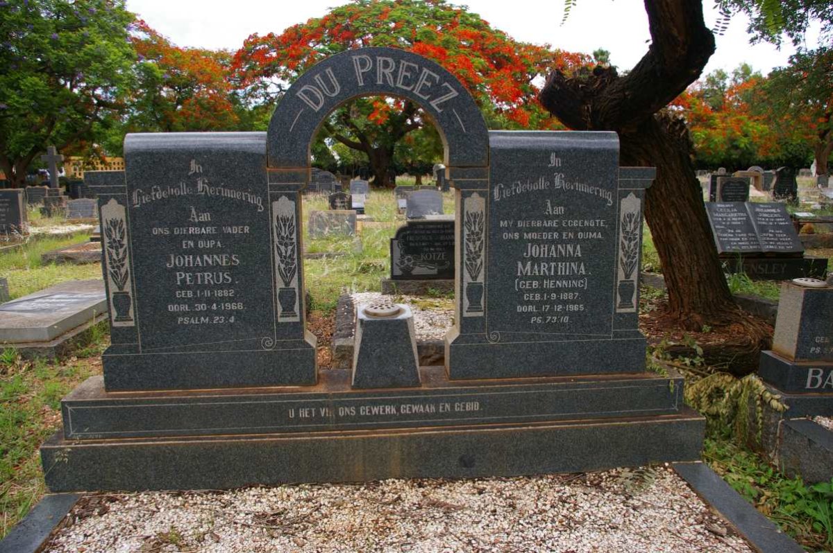 PREEZ Johannes Petrus, du 1882-1966 &amp; Johanna Marthina HENNING 1887-1965