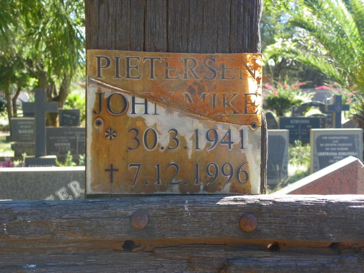 PIETERSEN John Mike 1941-1996