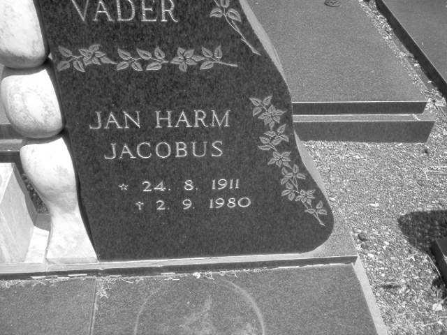 STEENKAMP Jan Harm Jacobus 1911-1980 &amp; Susanna Johanna 1919-1992