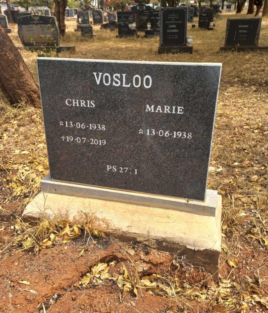 VOSLOO Chris 1938-2019 &amp; Marie 1938-