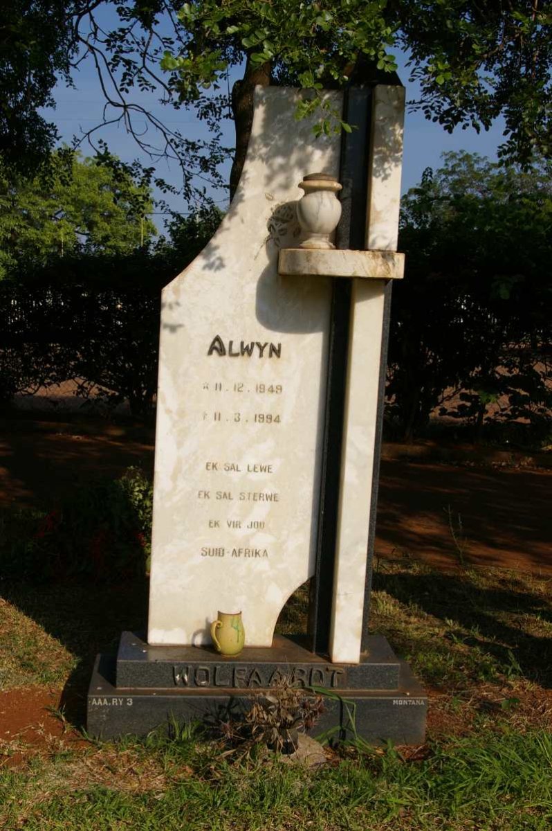 WOLFAARDT Alwyn 1949-1994