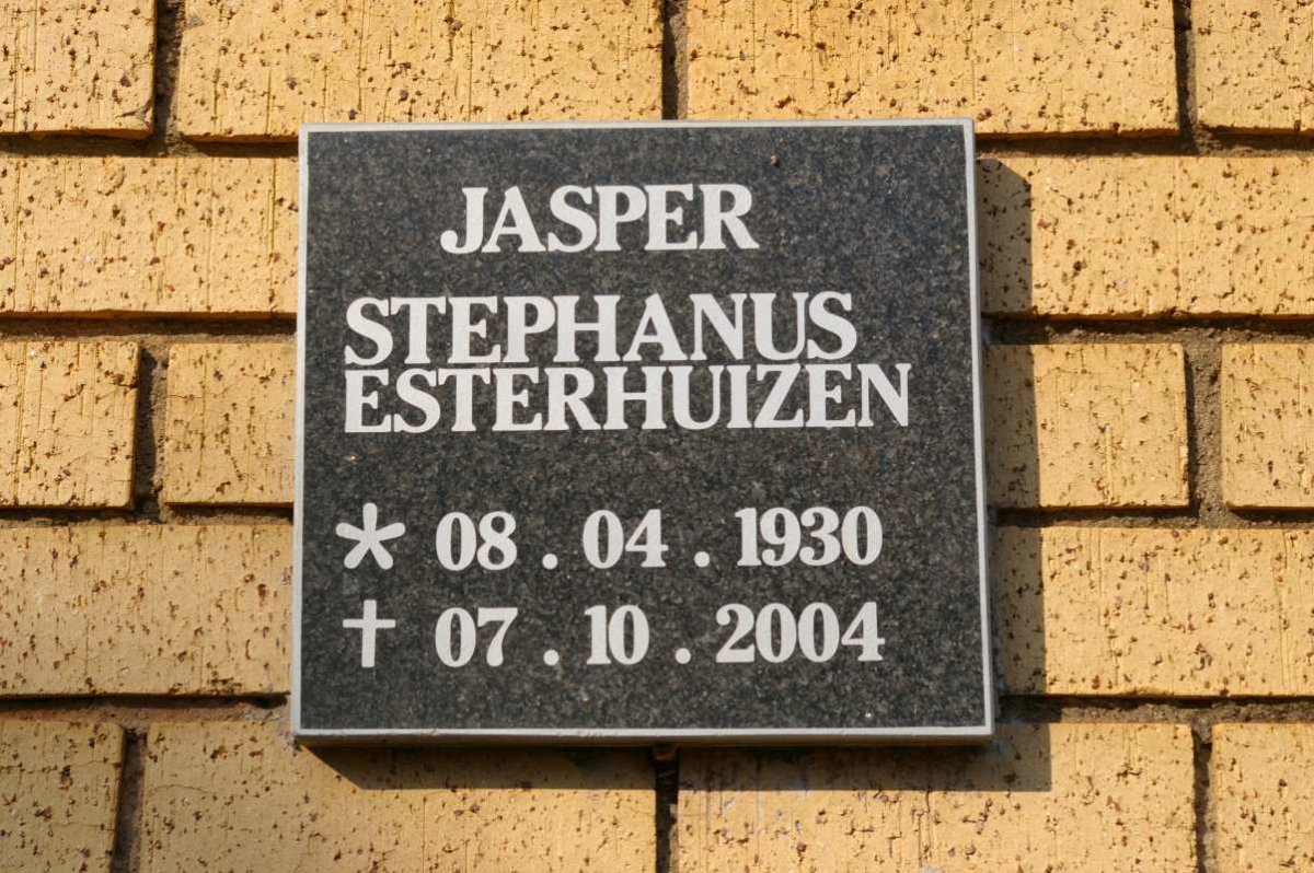 ESTERHUIZEN Jasper Stephanus 1930-2004