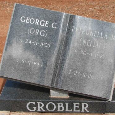 GROBLER George C 1905-1989 &amp; Petronella M. 1921-2000