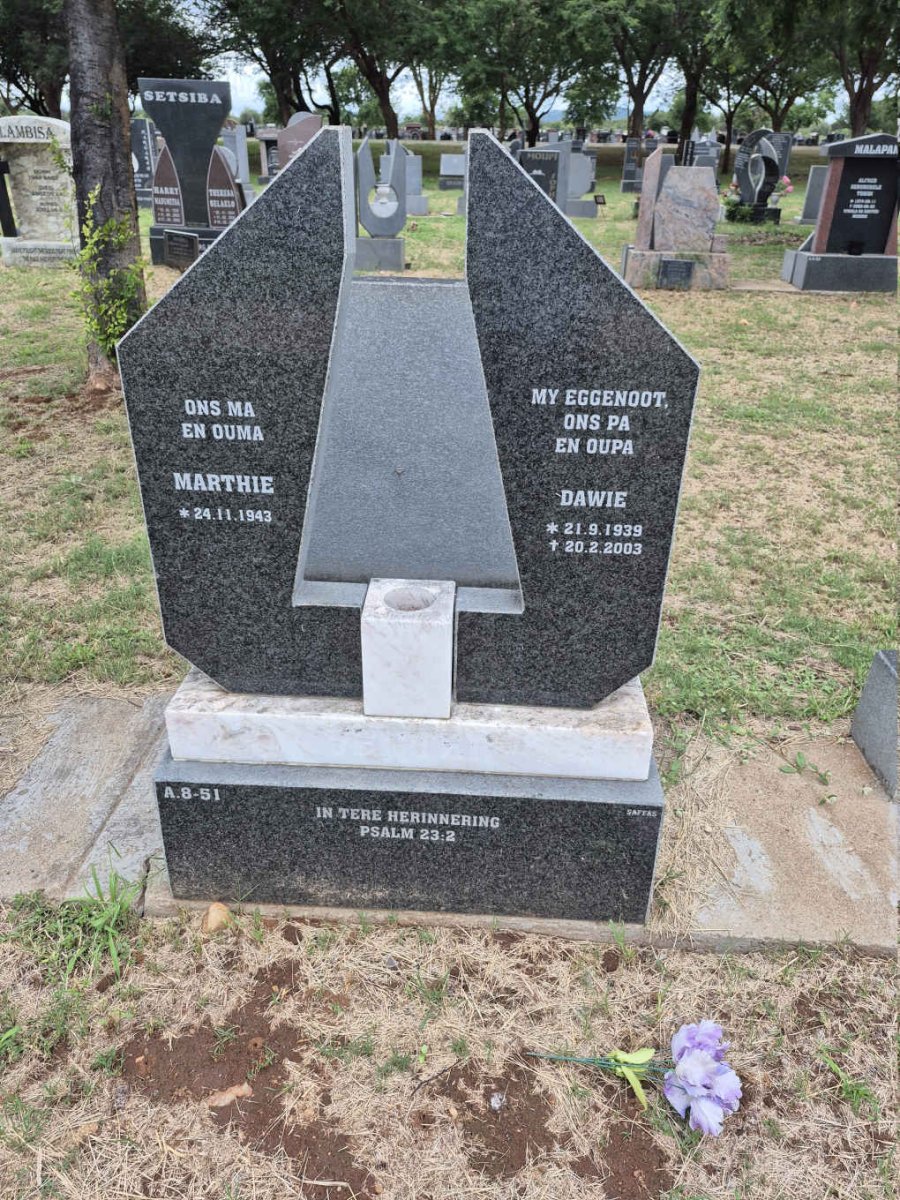 ? Dawie 1939-2003 & Marthie 1943-