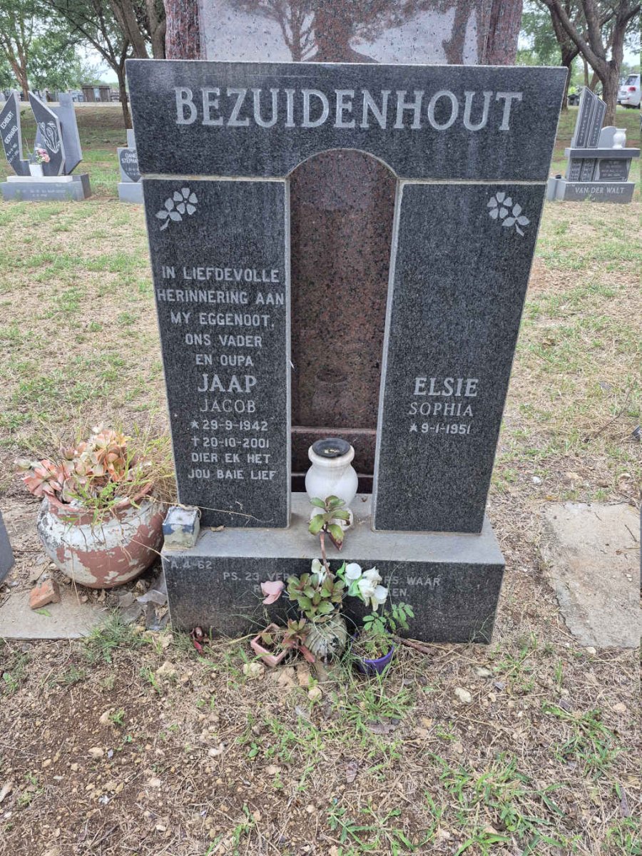 BEZUIDENHOUT Jaap Jacob 1942-2001 & Elsie Sophia 1951-