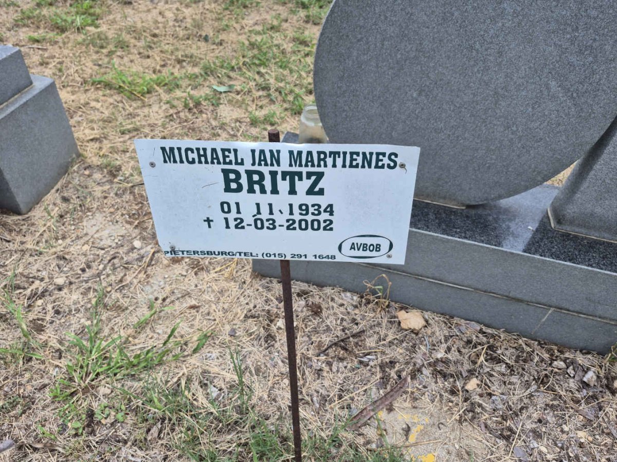 BRITZ Michael Jan Martienes 1934-2002