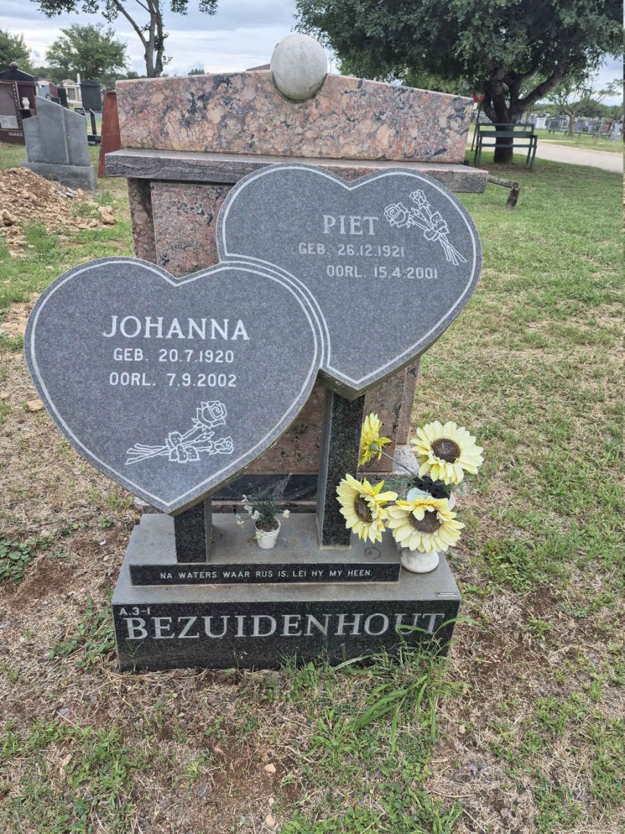 BEZUIDENHOUT Piet 1921-2001 & Johanna 1920-2002