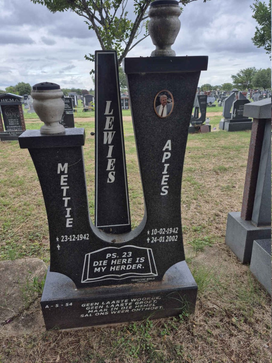 LEWIES Apies 1942-2002 & Mettie 1942- 
