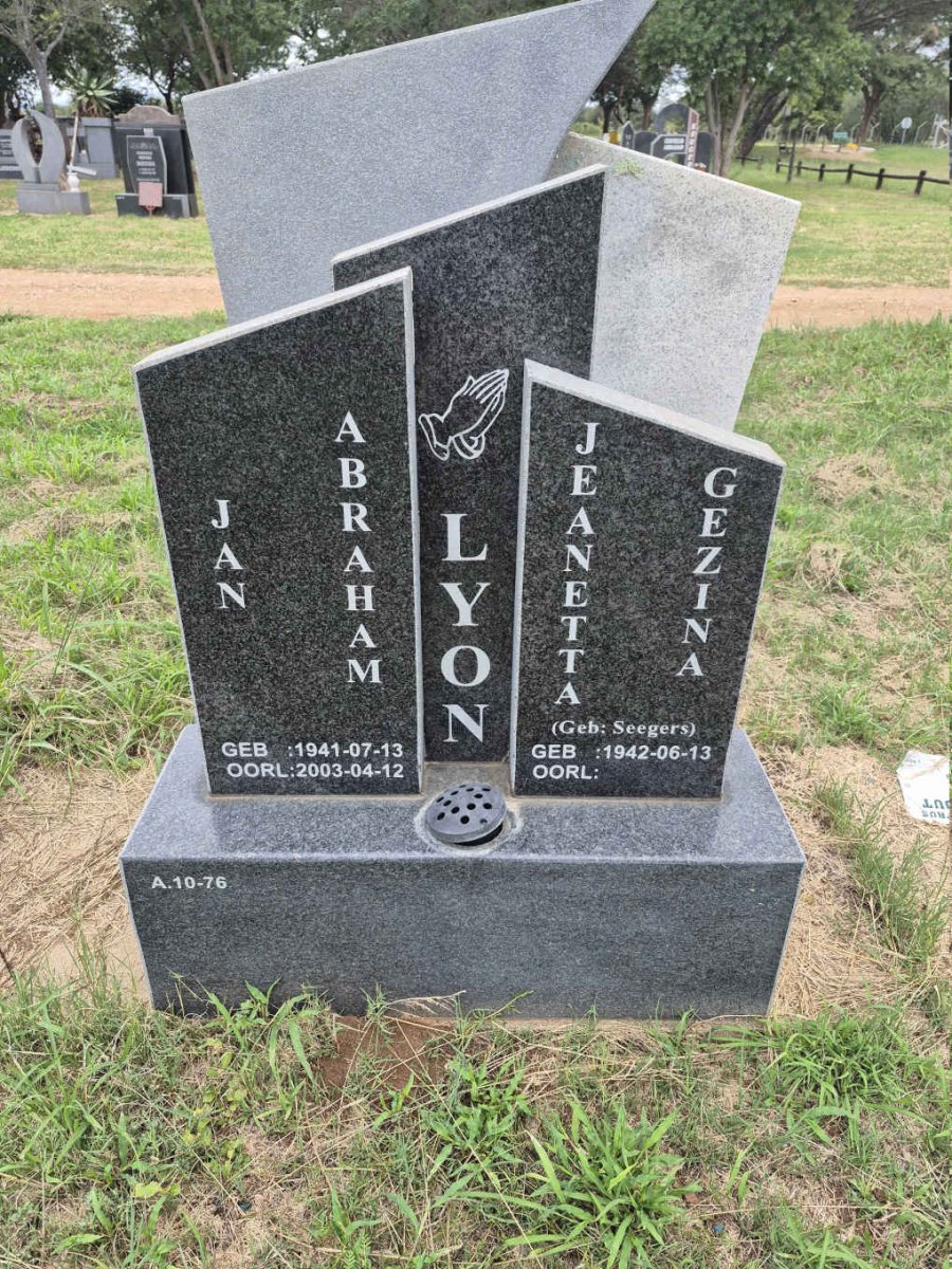 LYON Jan Abraham 1941-2003 & Jeanetta Gezina SEEGERS 1942-