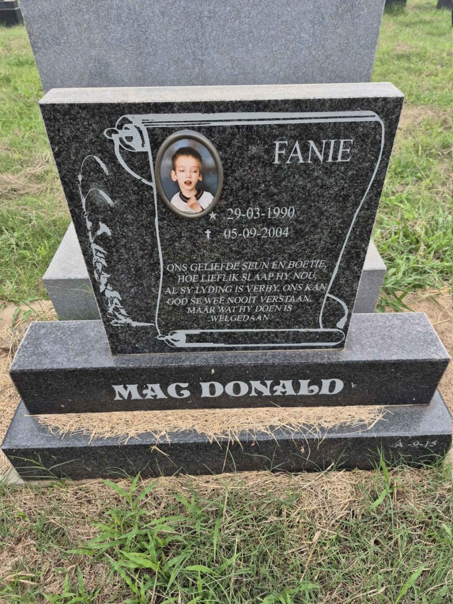 MACDONALD Fanie 1990-2004