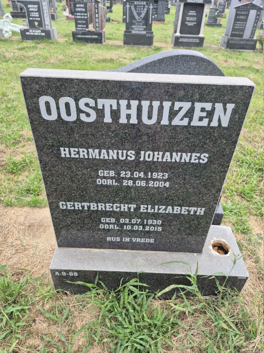 OOSTHUIZEN Hermanus Johannes 1923-2004 & Gertbrecht Elizabeth 1930-2015