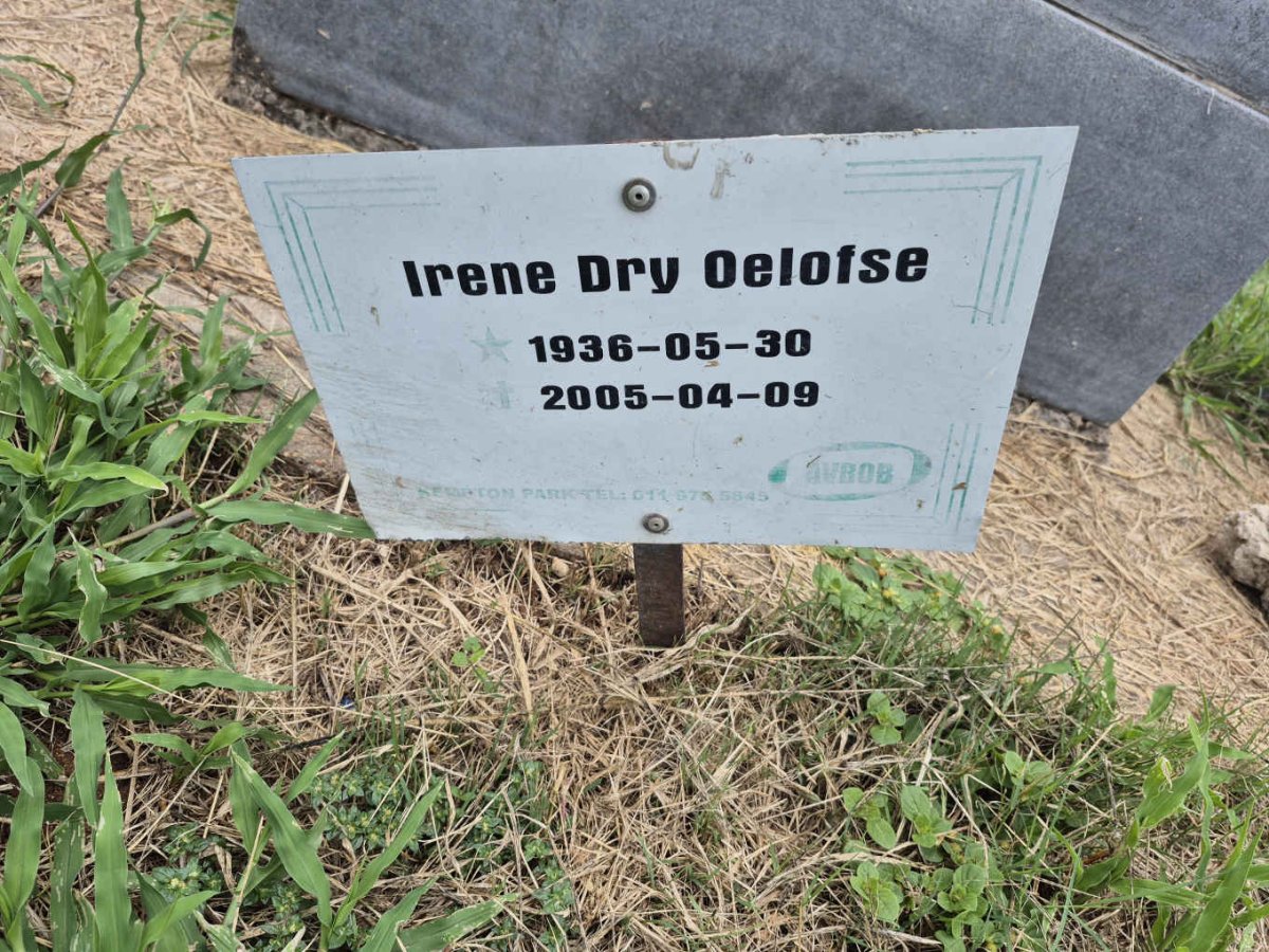 OELOFSE Irene Dry 1936-2005