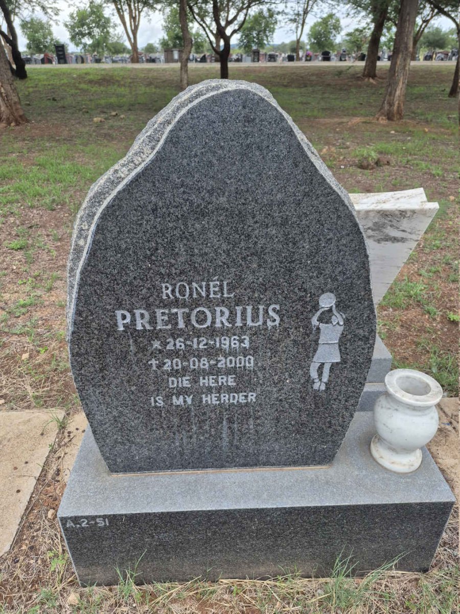 PRETORIUS Ronel 1963-2000