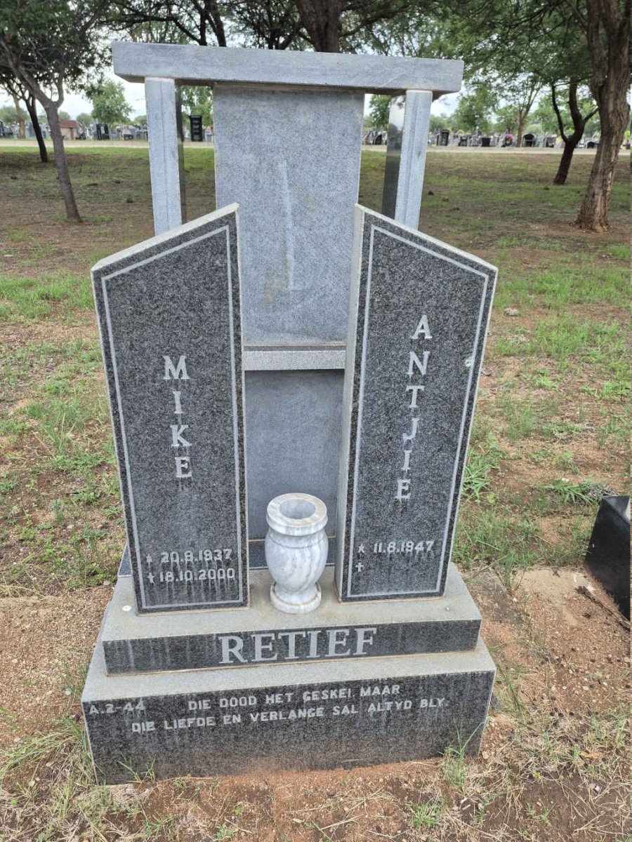 RETIEF Mike 1937-2000 & Antjie 1947-