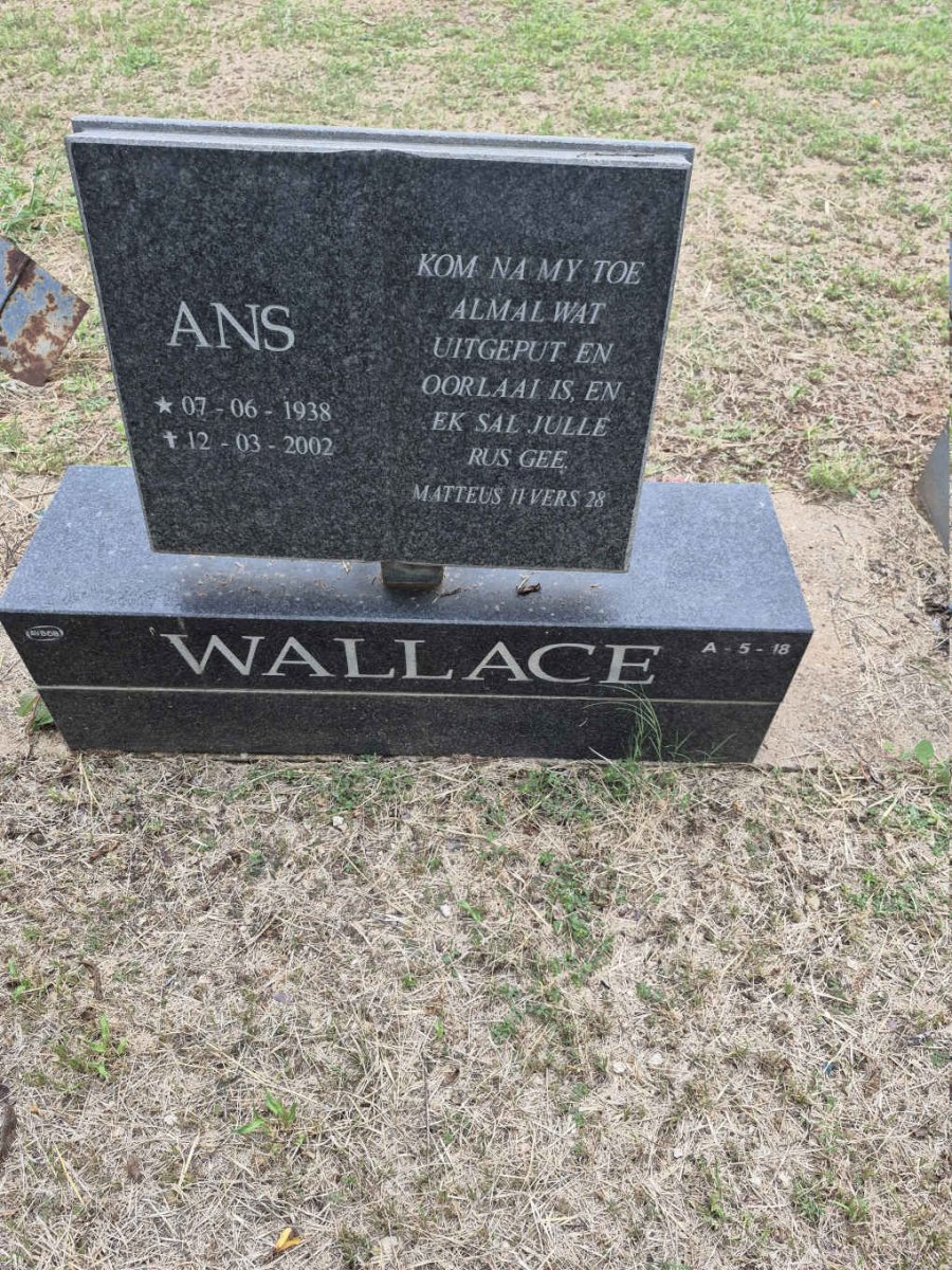 WALLACE Ans 1938-2002