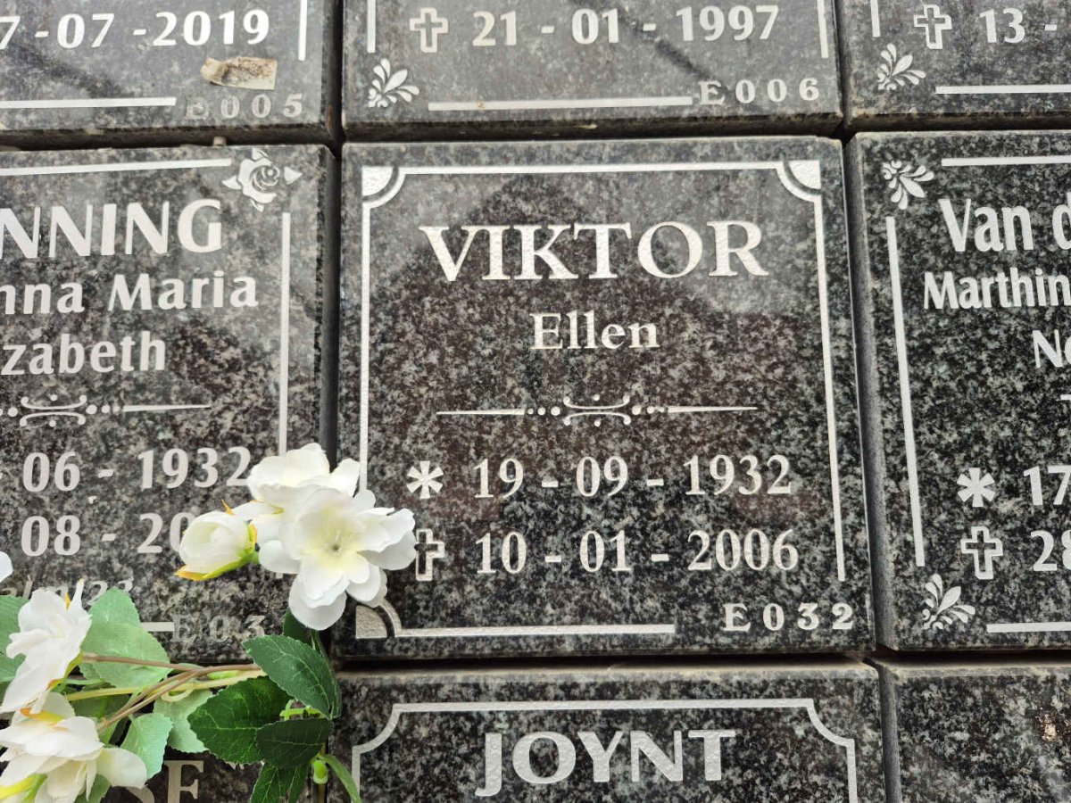 VIKTOR Ellen 1932-2006