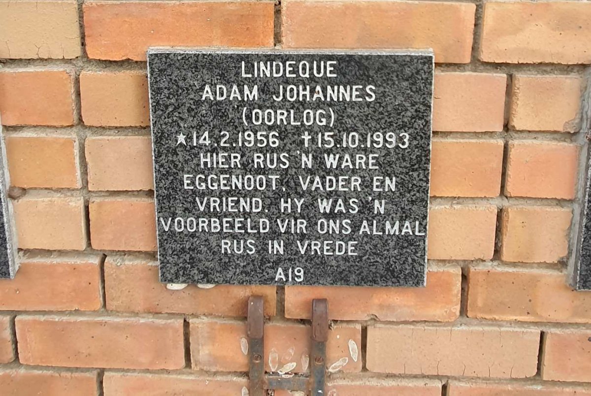 LINDEQUE Adam Johannes 1956-1993