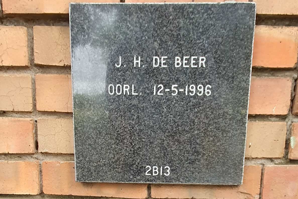 BEER J.H.,de -1996